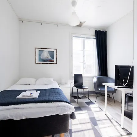 Hostal Vanha Postitalo Varkaus