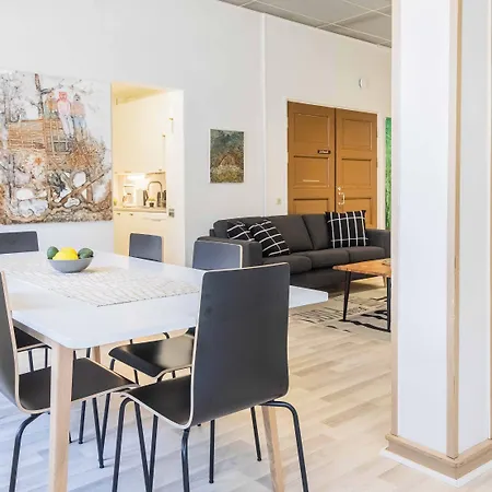 Vanha Postitalo * Varkaus