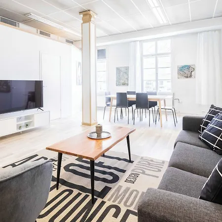 Vanha Postitalo Hostel